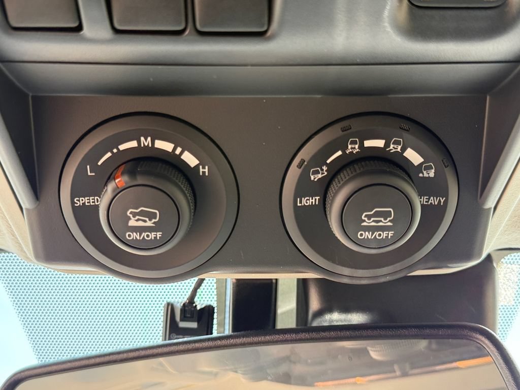 Used 2020 Toyota 4Runner TRD Off-Road Premium w/ Moonroof Package AWD/4WD image 50