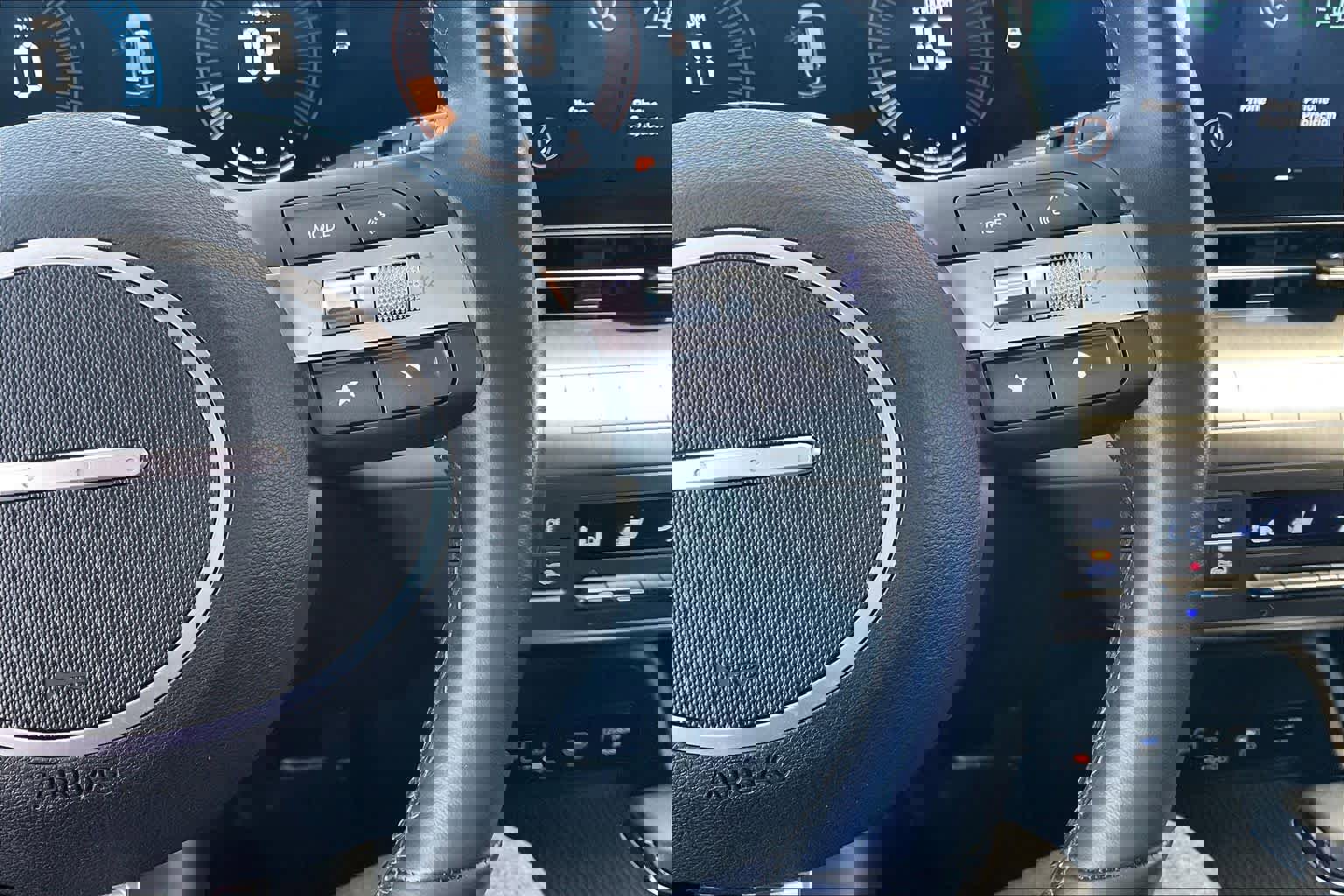 Certified 2024 Hyundai Kona SEL image 22