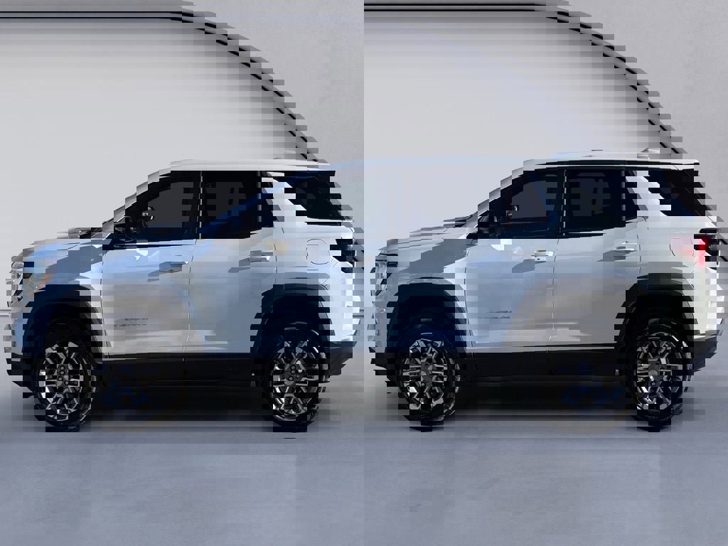 Used 2026 GMC Terrain Elevation w/ Technology Package II image 2