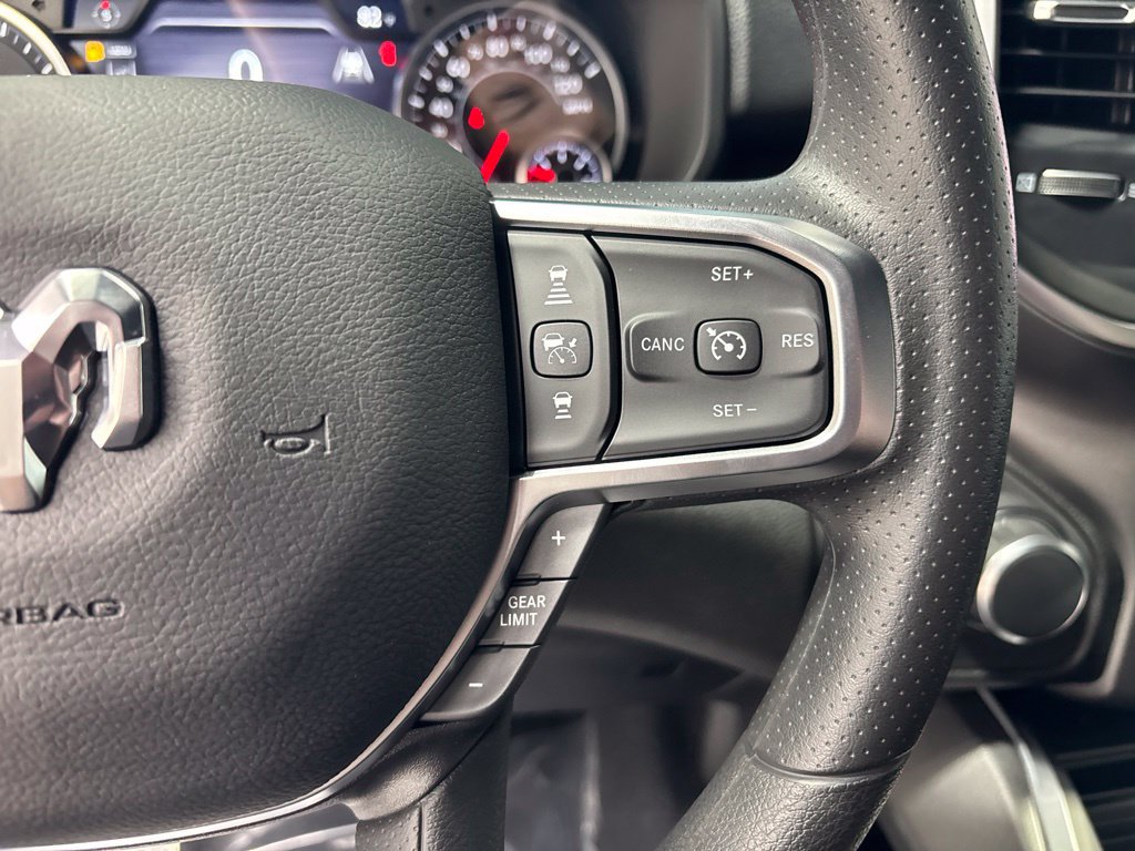 New 2026 RAM 1500 Express AWD/4WD image 14