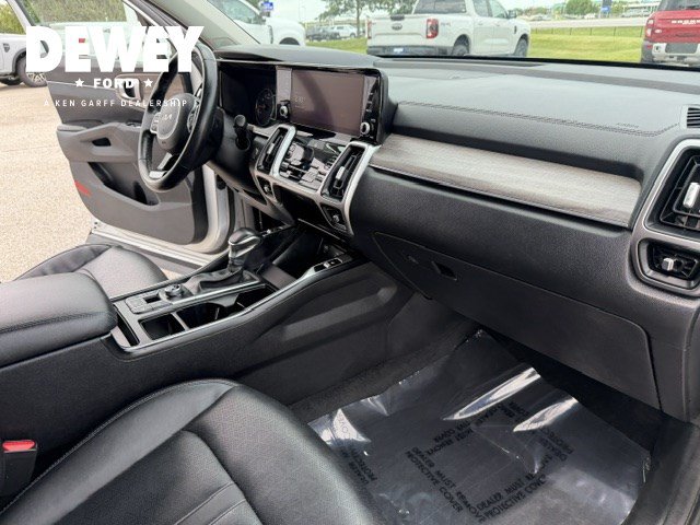 Used 2022 Kia Sorento EX w/ Panoramic Sunroof Package FWD image 44