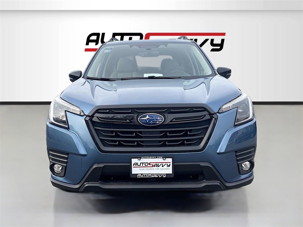Used 2022 Subaru Forester Limited w/ Popular Package #2 image 2