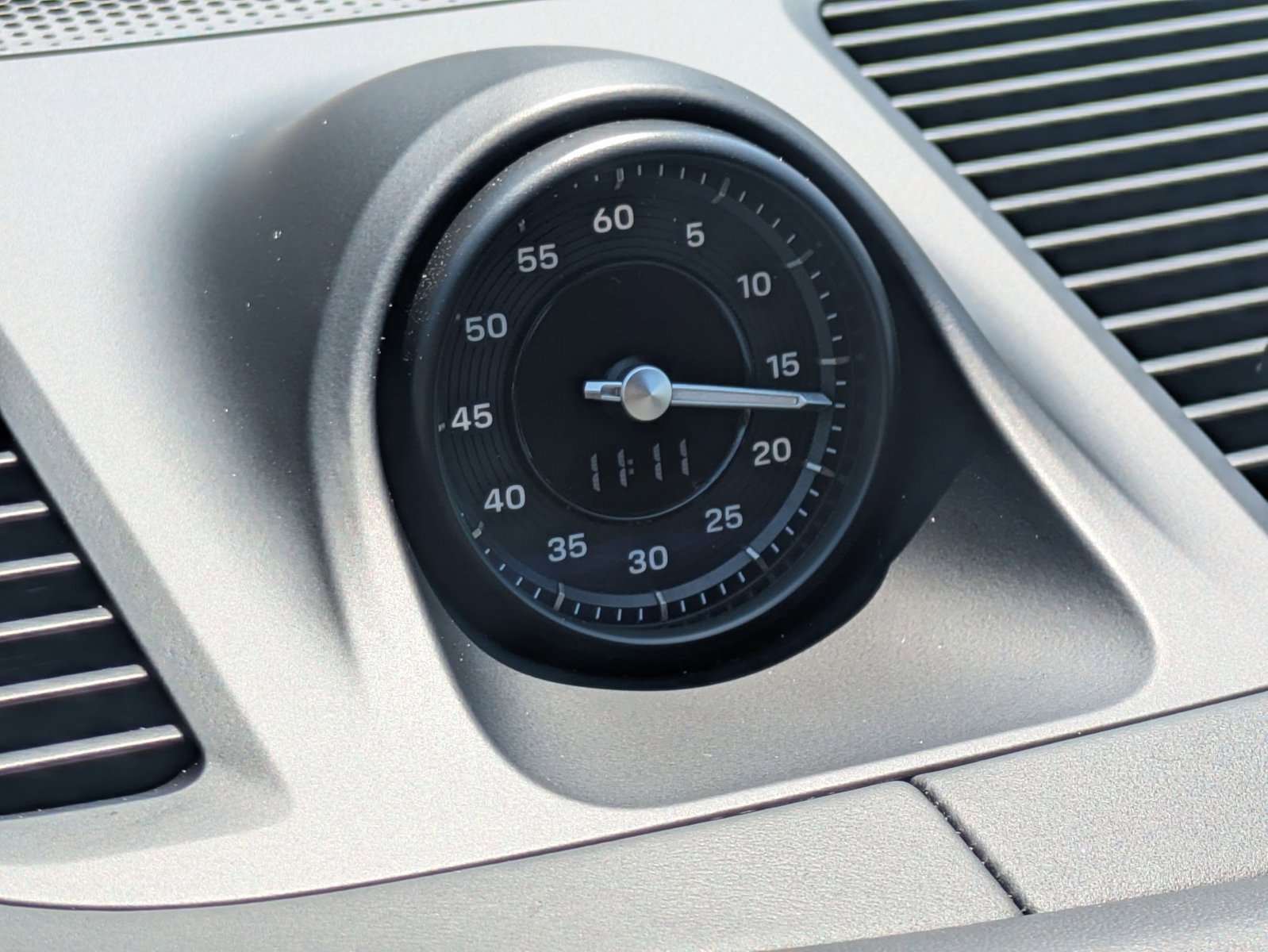 New 2025 Porsche Cayenne E-Hybrid image 21