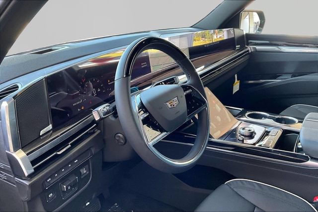 New 2026 Cadillac Escalade Sport w/ LPO, ONYX Package AWD/4WD image 7