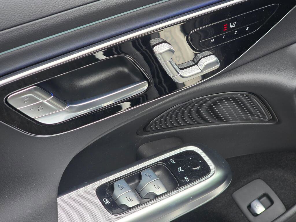 New 2026 Mercedes-Benz E 350 4MATIC Sedan image 34