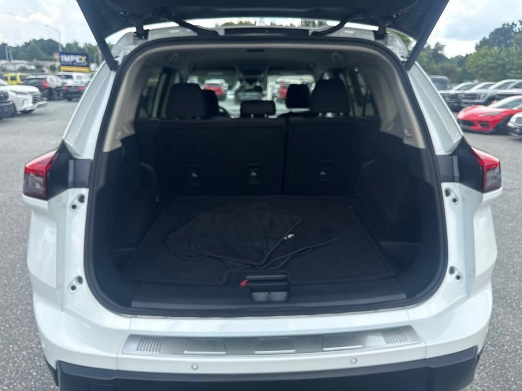 Used 2026 Nissan Rogue SV AWD/4WD image 22