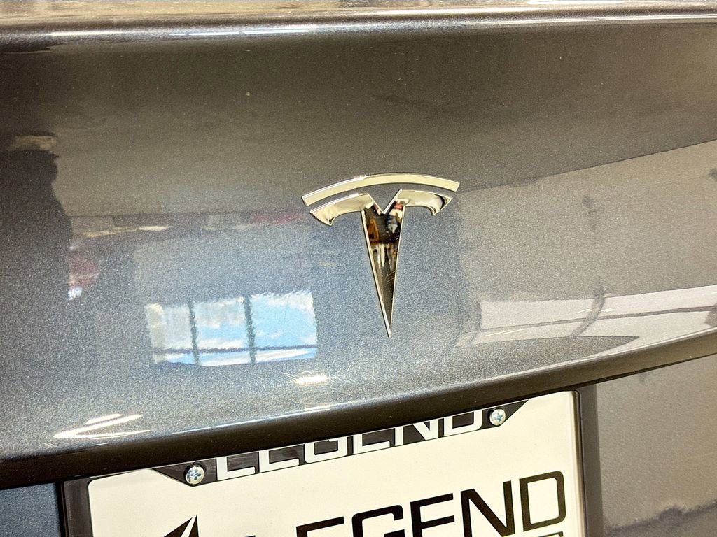 Used 2018 Tesla Model 3 Long Range image 11