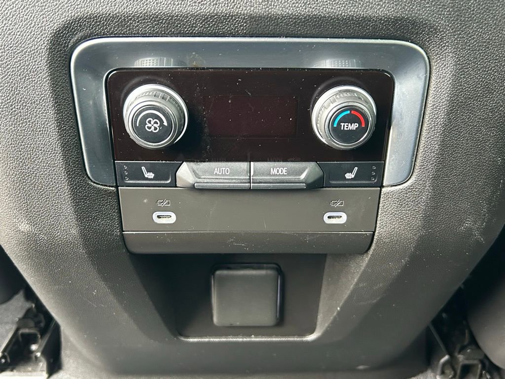 Used 2021 Chevrolet Suburban High Country RWD image 65