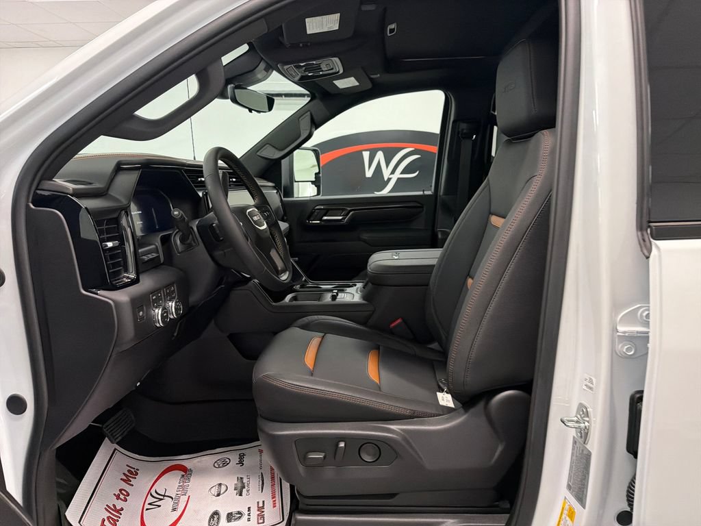 New 2026 GMC Sierra 2500 AT4 w/ AT4 Premium Plus Package AWD/4WD image 9