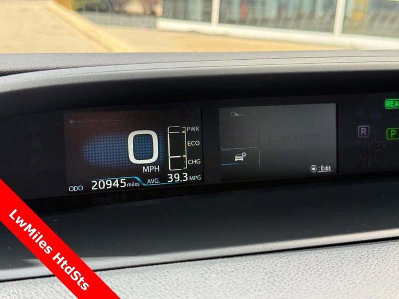 Used 2021 Toyota Prius XLE FWD image 24