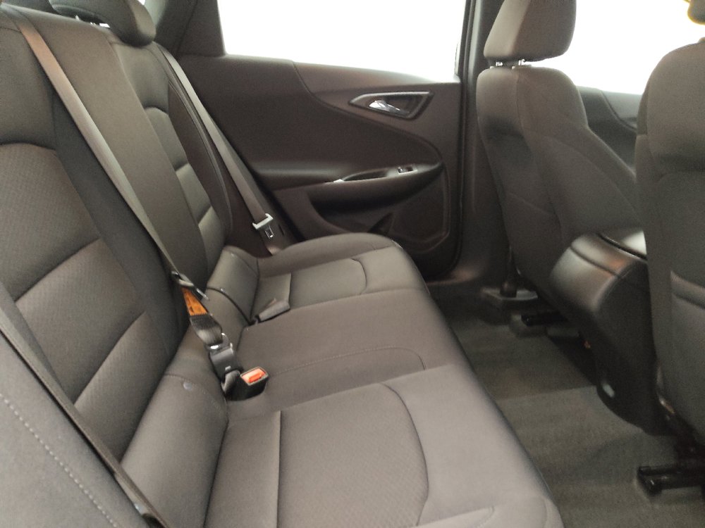 Used 2025 Chevrolet Malibu LS FWD image 19