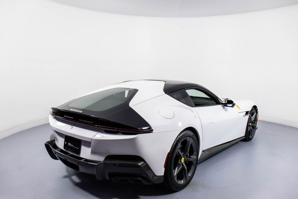 Certified 2025 Ferrari 12Cilindri image 2