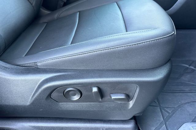 Used 2023 Chevrolet Silverado 1500 LTZ AWD/4WD image 23