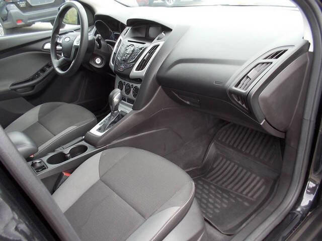 Used 2014 Ford Focus SE image 14