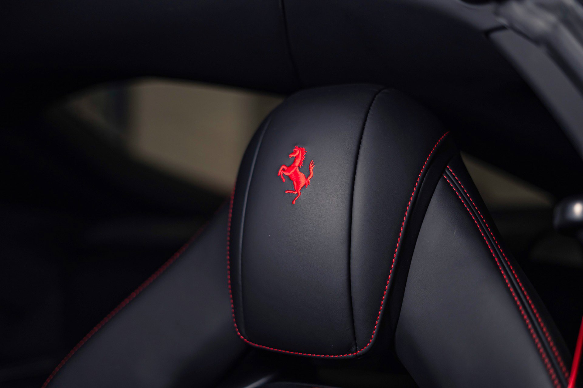 Used 2020 Ferrari 812 Superfast RWD image 20