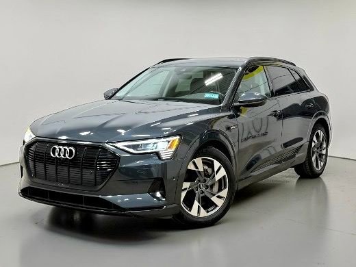Used 2021 Audi e-tron Premium w/ Convenience Plus Package image 4