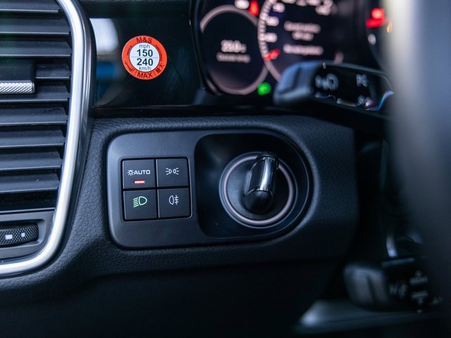 Certified 2023 Porsche Cayenne Platinum Edition w/ Premium Package Plus image 48