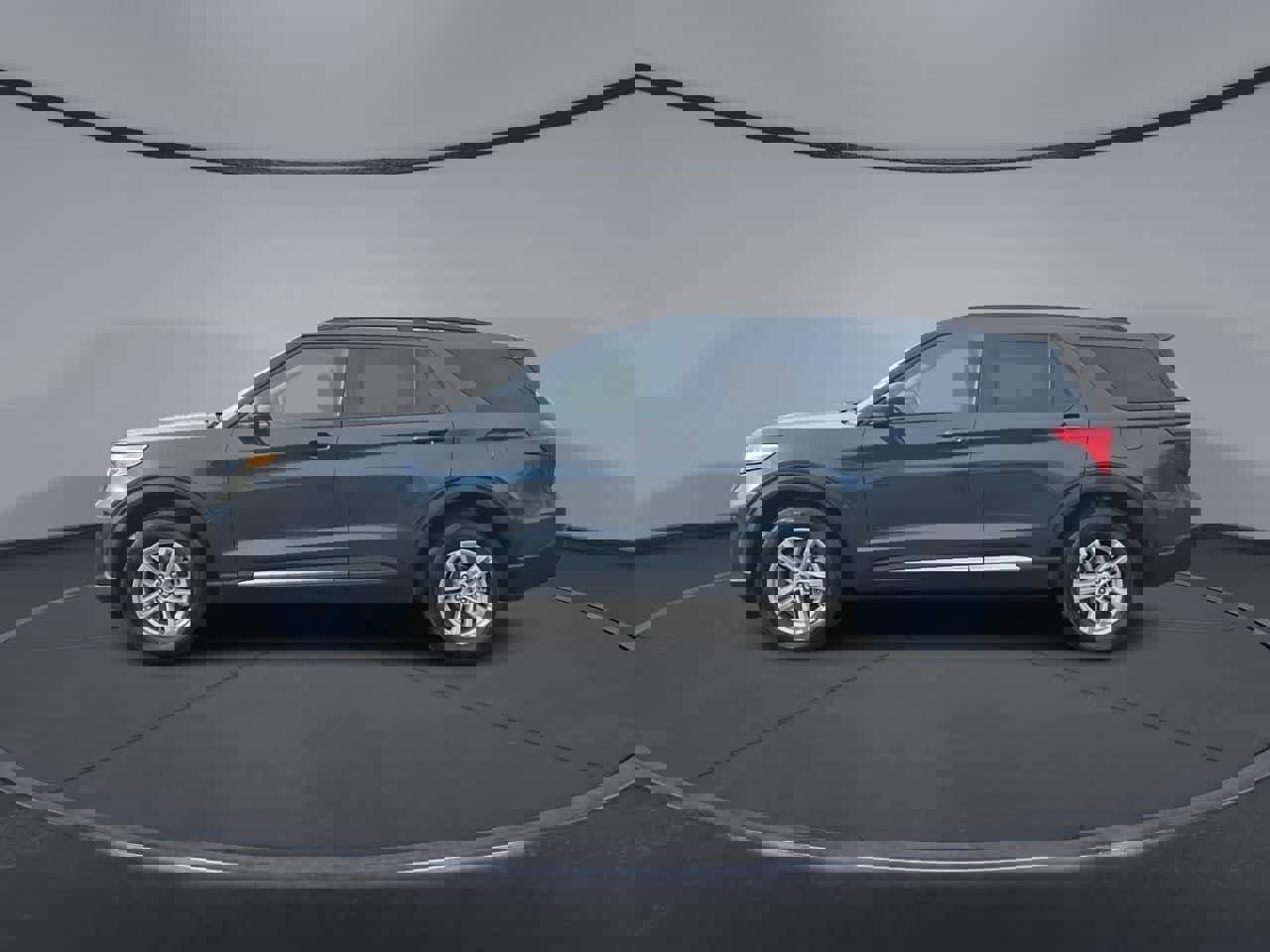 Certified 2024 Ford Explorer XLT image 5