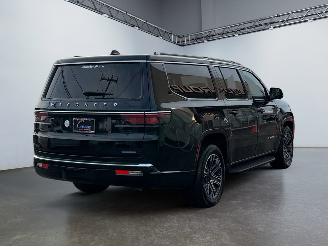 Used 2024 Jeep Wagoneer L Series II w/ Flexible Seating Group image 5