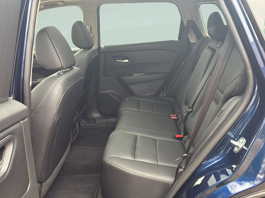 Used 2024 Nissan Rogue SL w/ SL Premium Package image 24