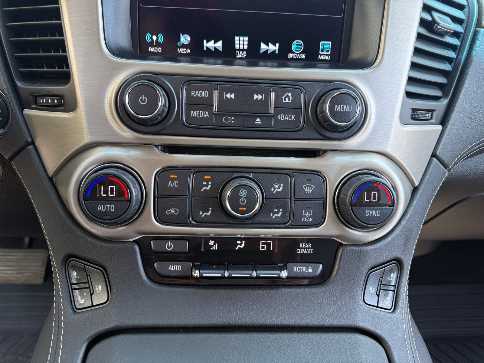 Used 2018 GMC Yukon Denali AWD/4WD image 12