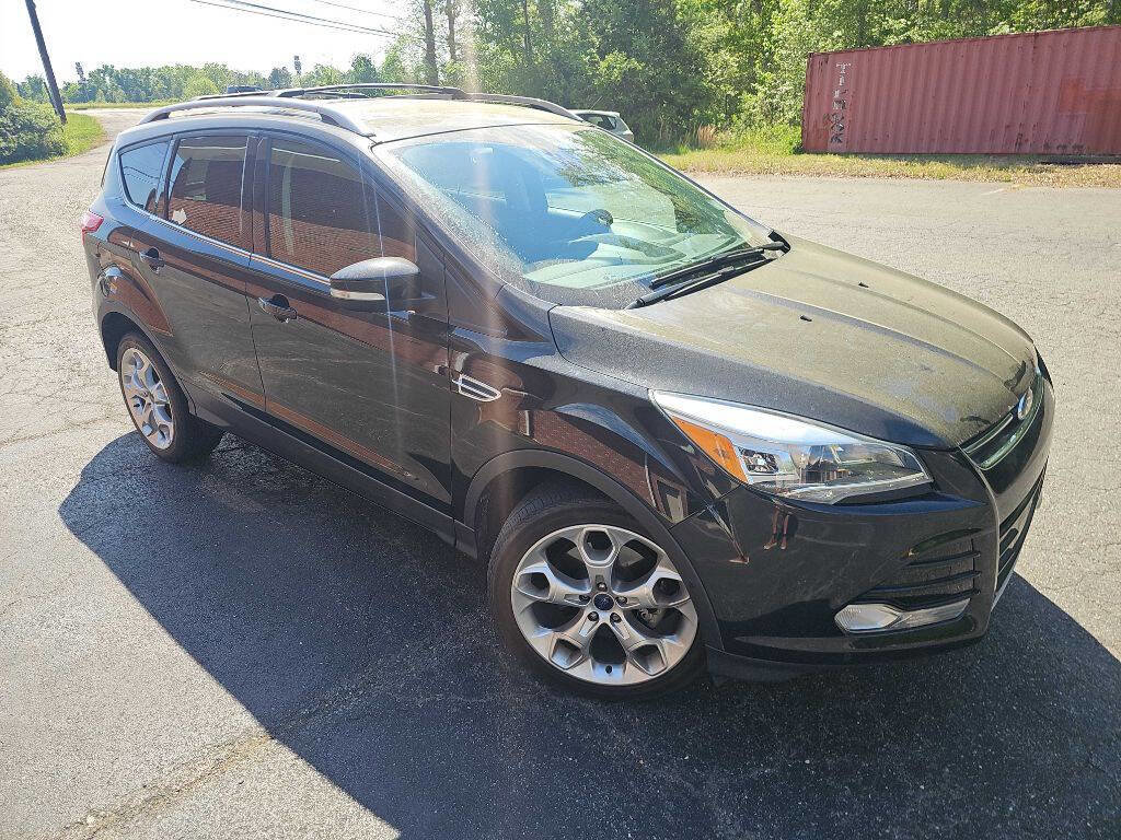 Used 2013 Ford Escape Titanium w/ Parking Technology Pkg AWD/4WD image 2
