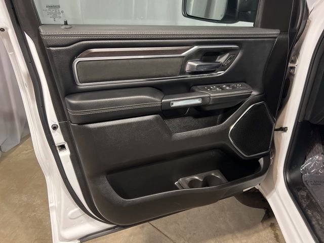 Used 2025 RAM 1500 Laramie AWD/4WD image 8