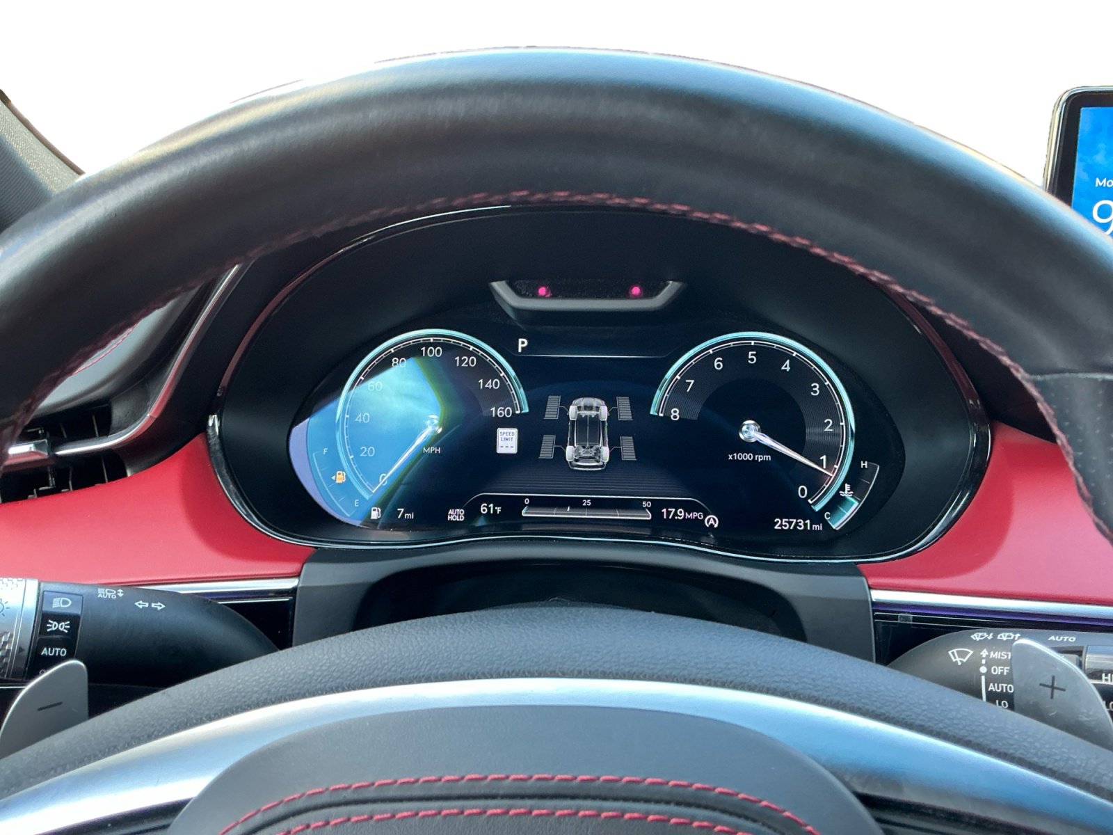 Used 2023 Genesis GV70 2.5T w/ Sport Prestige Package image 12