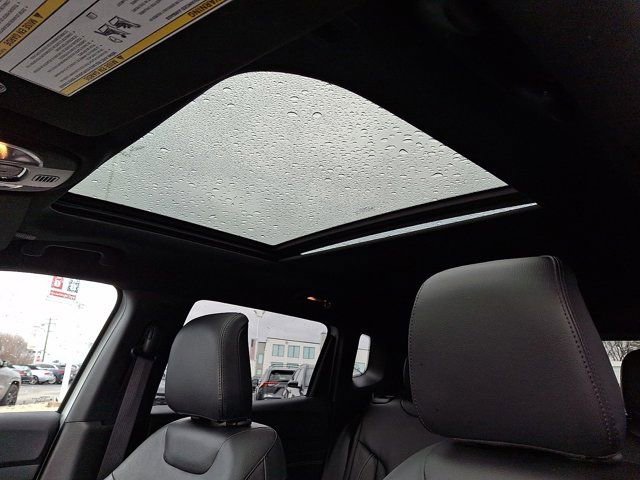 Certified 2022 Jeep Compass High Altitude AWD/4WD image 18