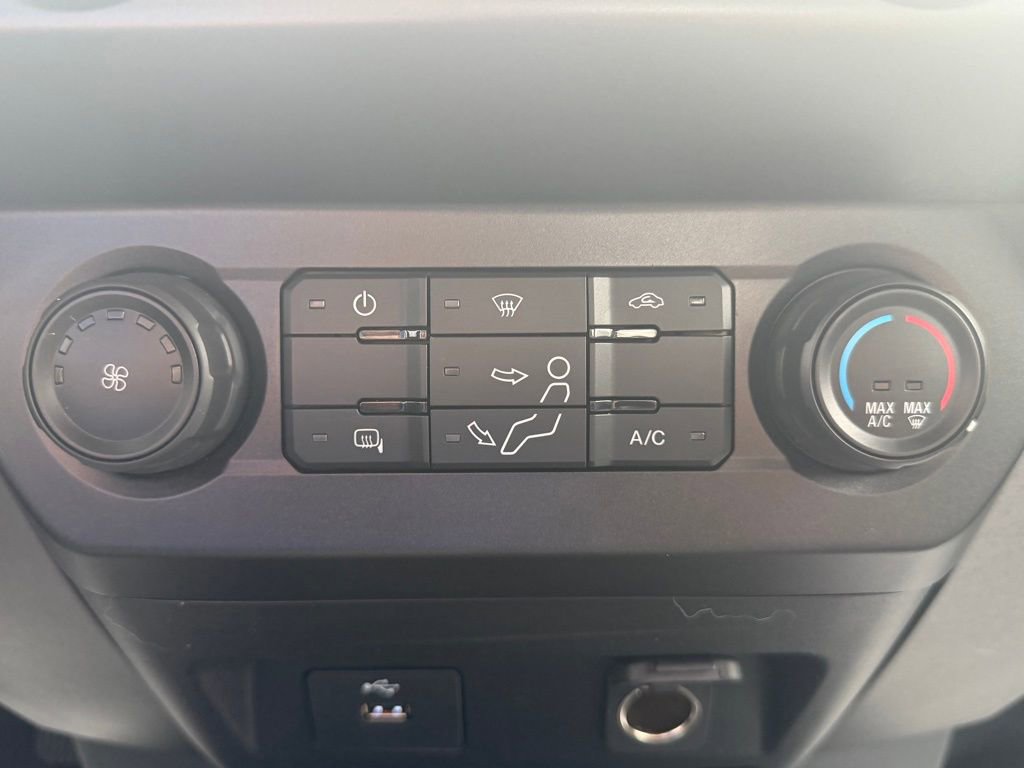 Used 2022 Ford F250 XL w/ Power Equipment Group image 23