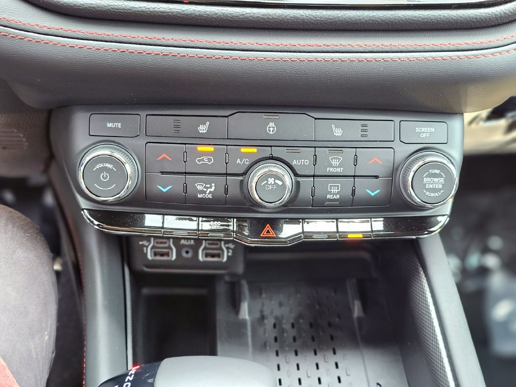 New 2026 Dodge Durango GT w/ Blacktop Package AWD/4WD image 12