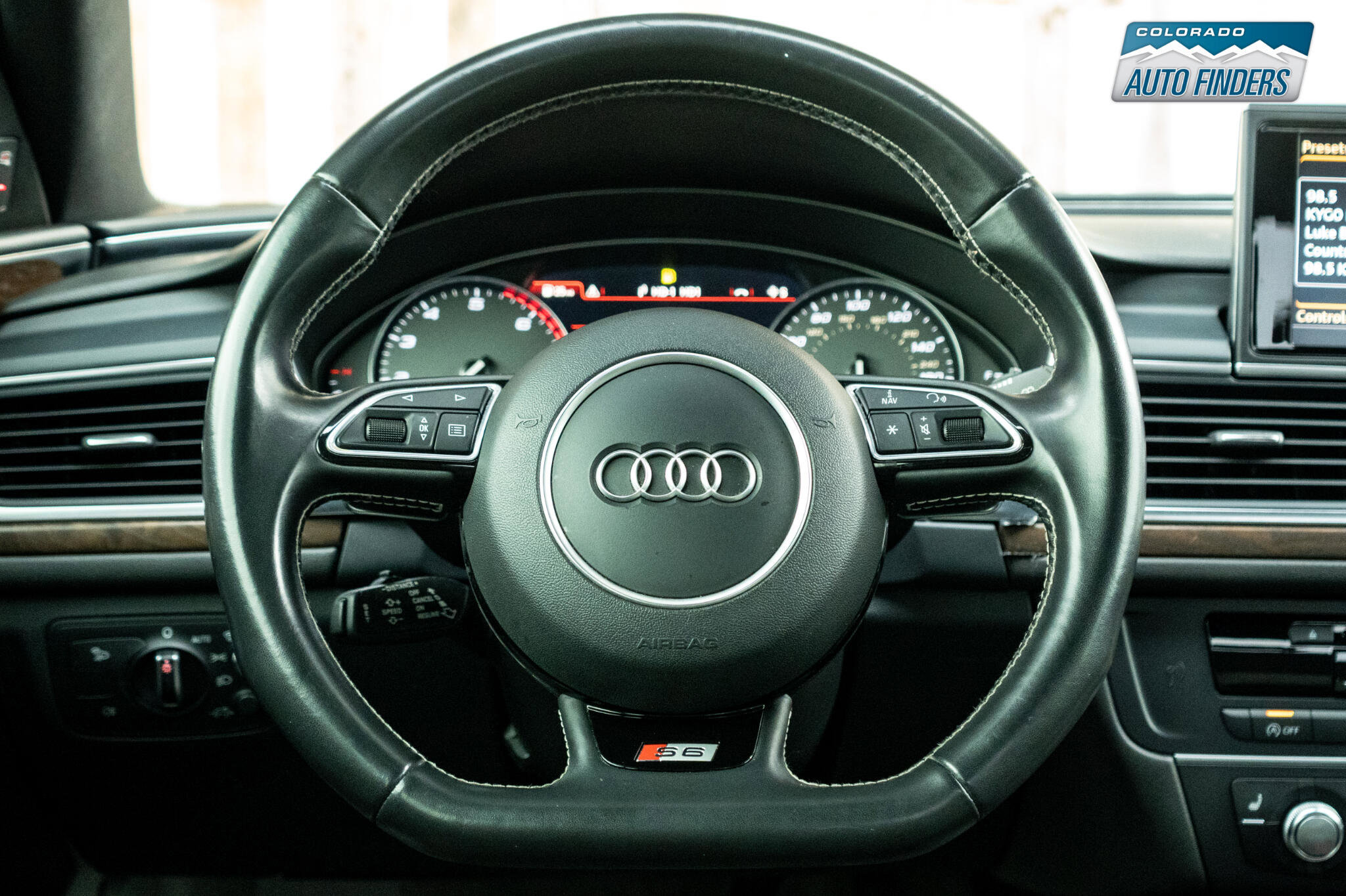 Used 2018 Audi S6 Prestige w/ Prestige Package image 13