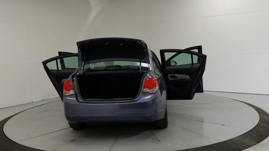Used 2014 Chevrolet Cruze LT image 28