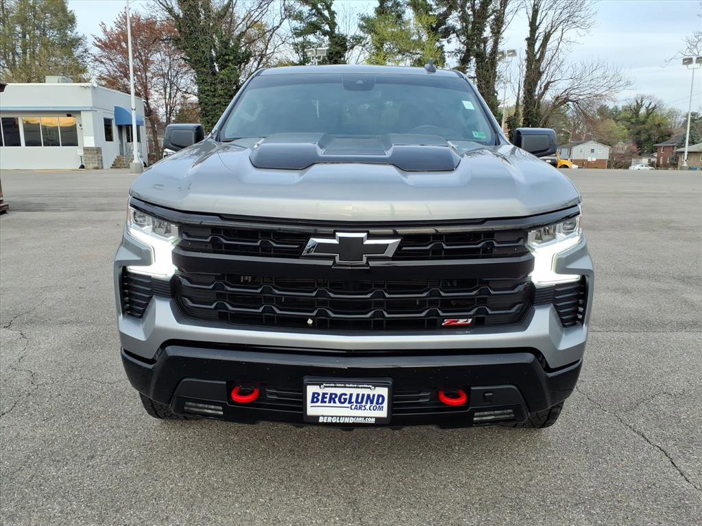 Used 2024 Chevrolet Silverado 1500 LT Trail Boss w/ Convenience Package II image 9