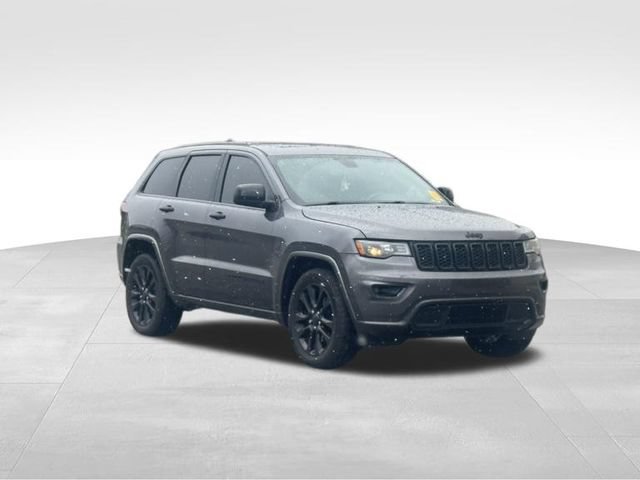 Used 2018 Jeep Grand Cherokee Altitude AWD/4WD image 1