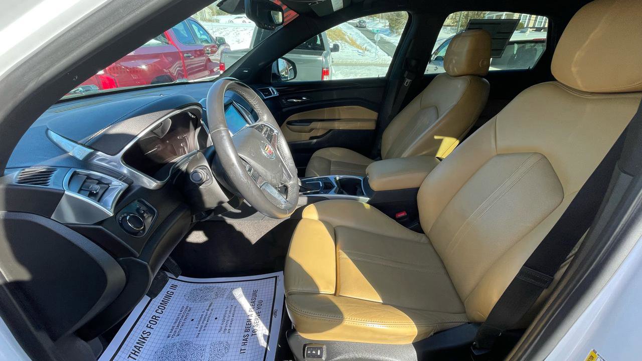 Used 2014 Cadillac SRX Luxury w/ Driver Awareness Package image 18