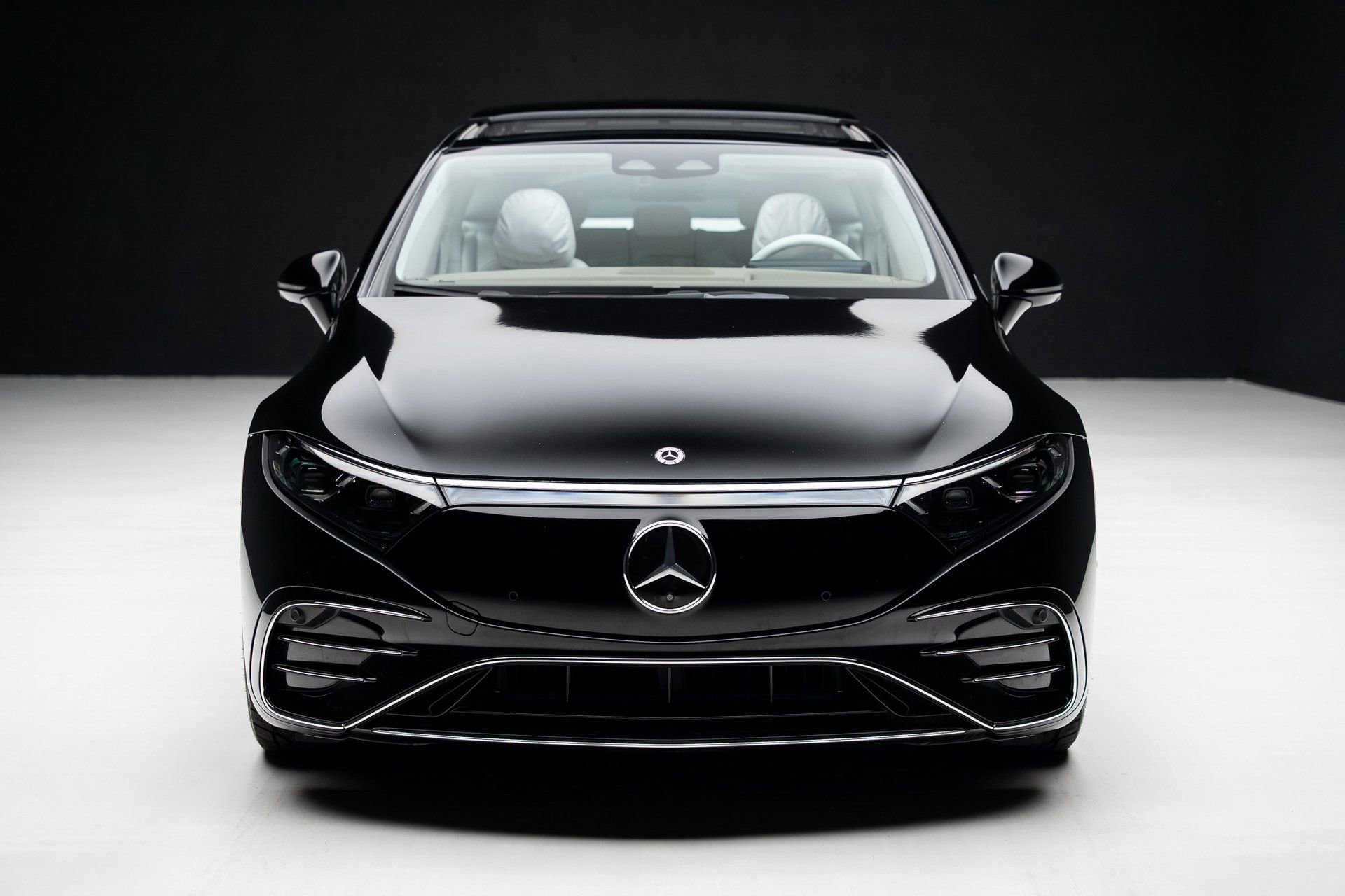 Used 2023 Mercedes-Benz EQS 450+ Sedan w/ AMG Line Exterior Package image 6