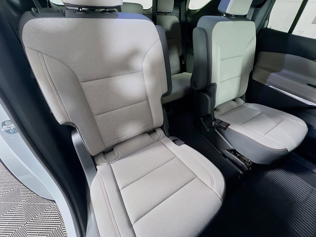 New 2026 Chevrolet Traverse LT image 28