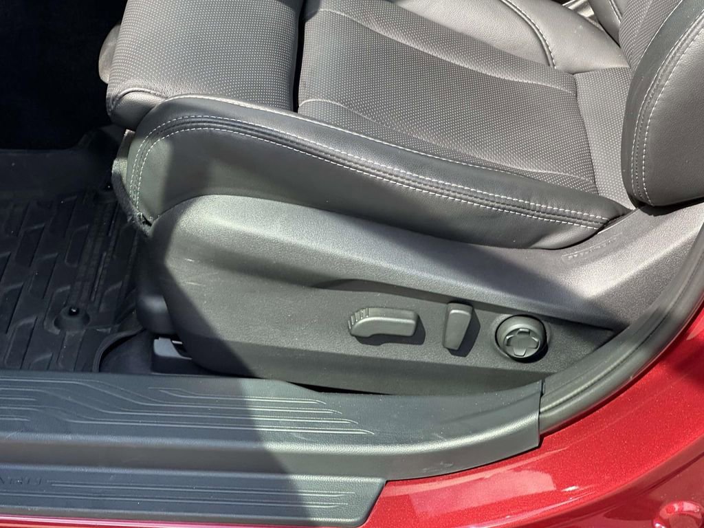 Certified 2025 Subaru Legacy Limited image 14