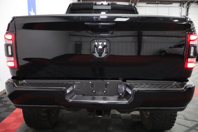 Used 2019 RAM 2500 Laramie w/ Black Appearance Package AWD/4WD image 32