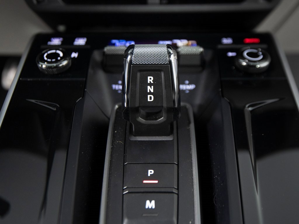 Certified 2025 Porsche 911 Carrera S image 24