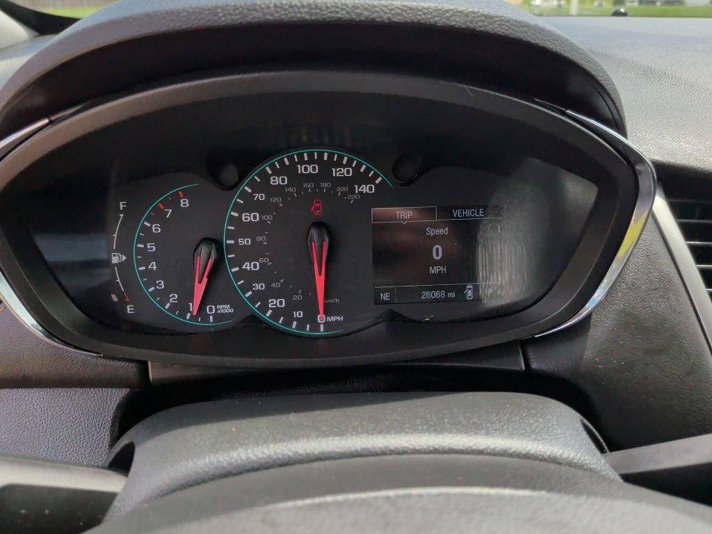 Used 2020 Chevrolet Trax LT FWD image 19