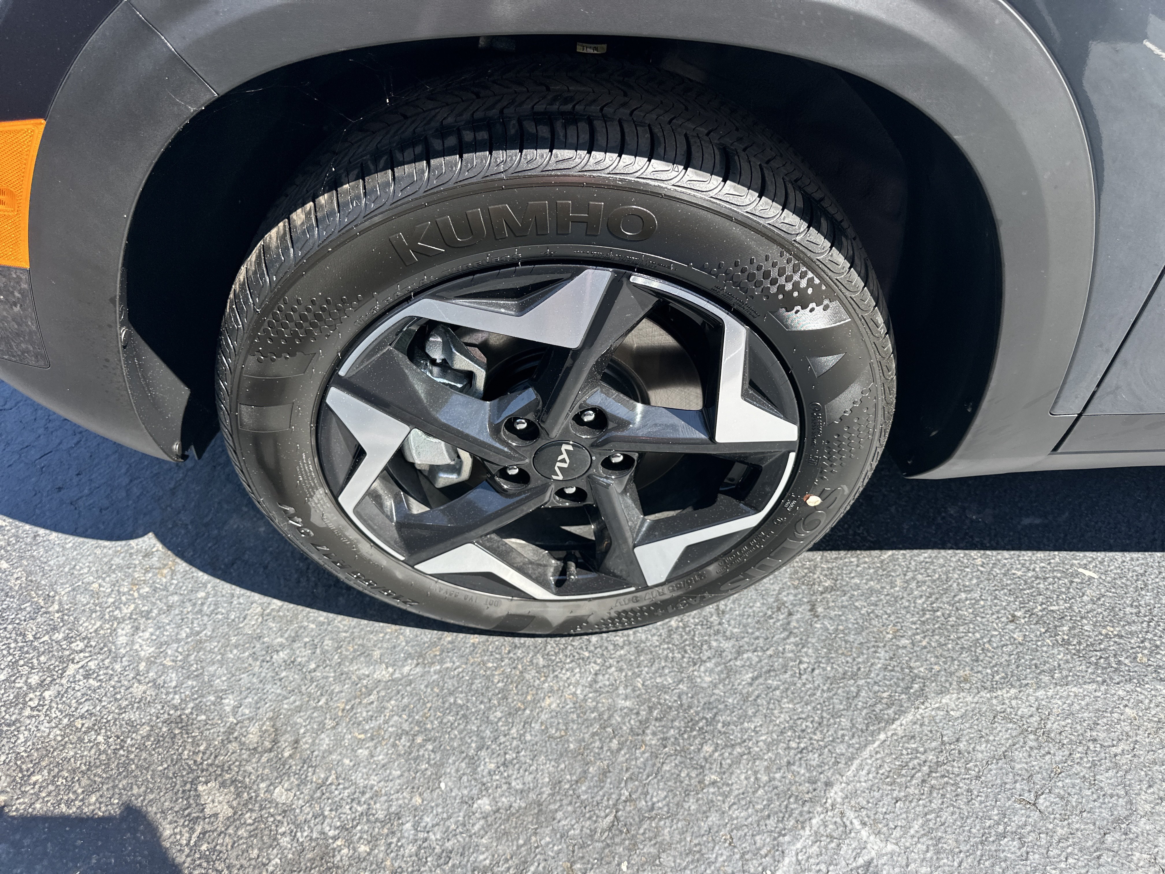 New 2026 Kia Seltos S AWD/4WD image 8