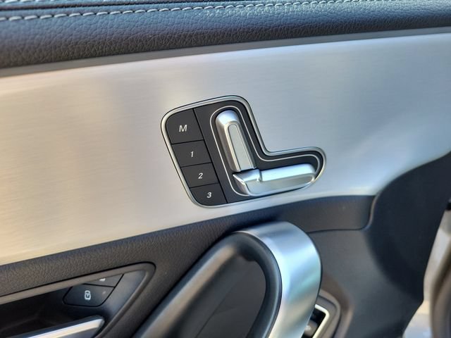 Used 2025 Mercedes-Benz CLA 250 4MATIC image 18