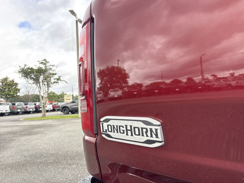 Used 2022 RAM 1500 Limited AWD/4WD image 4