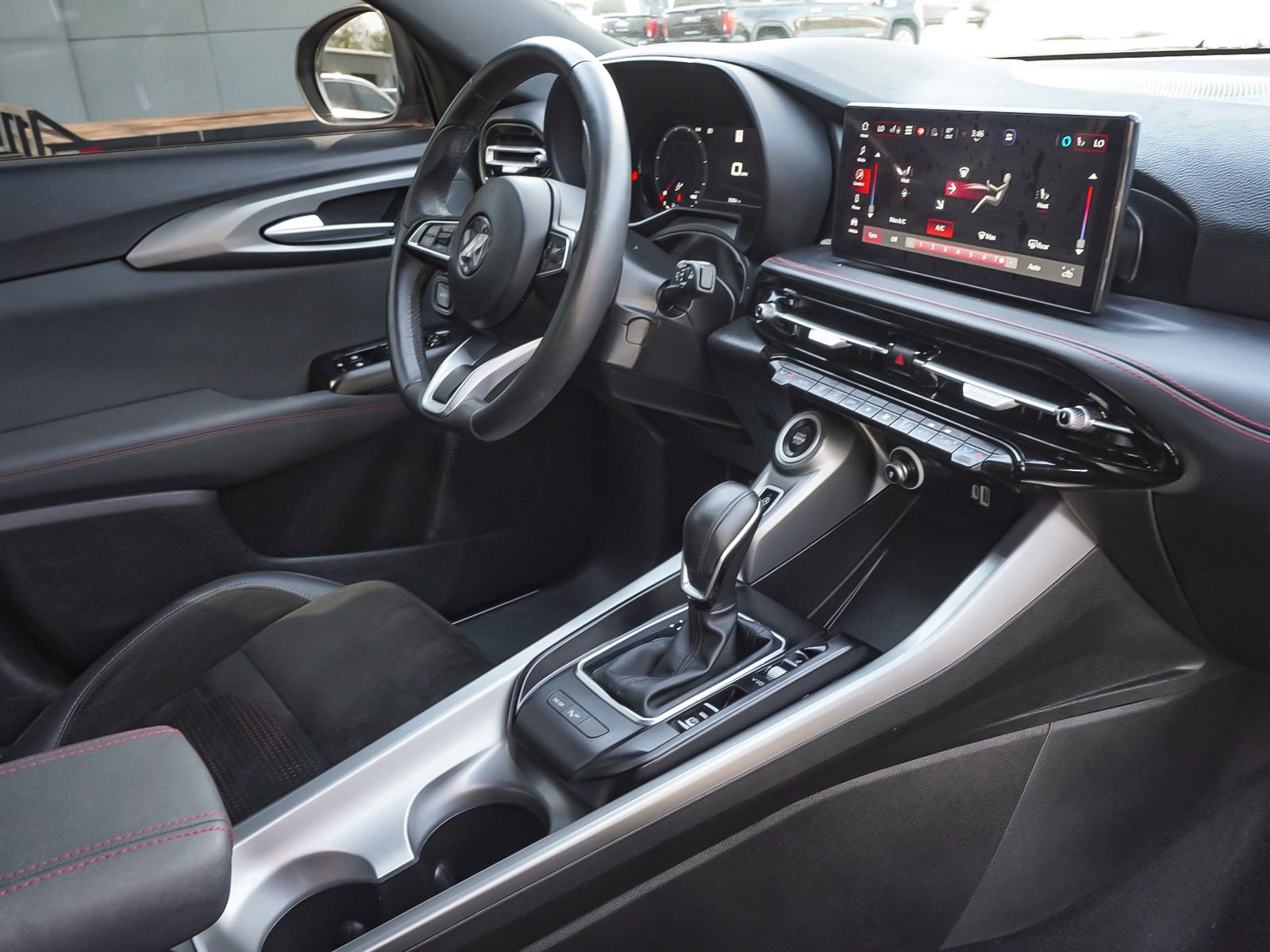 Used 2024 Dodge Hornet GT AWD/4WD image 37