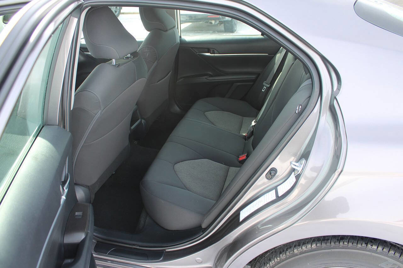 Used 2023 Toyota Camry LE FWD image 9