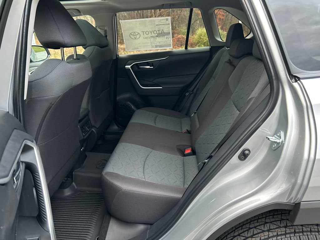 New 2025 Toyota RAV4 XLE image 27
