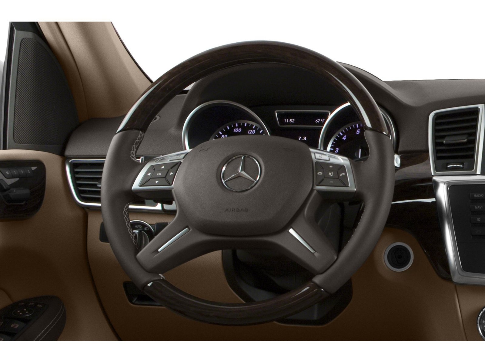 Used 2015 Mercedes-Benz ML 350 4MATIC image 4