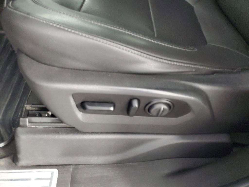 Used 2021 Chevrolet Silverado 1500 LTZ w/ LTZ Premium Package image 31